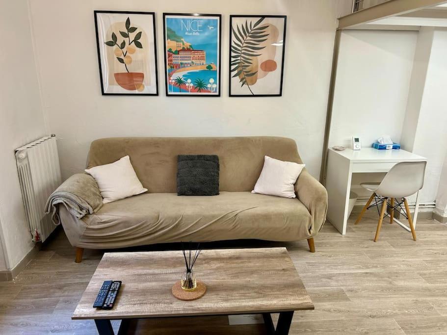 Appartement Mezzanine Au Coeur De *